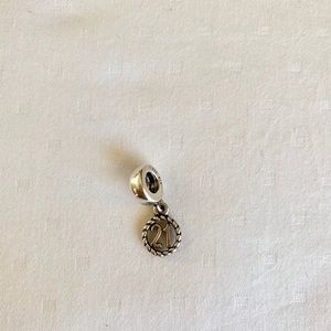 Pandora charm “21”